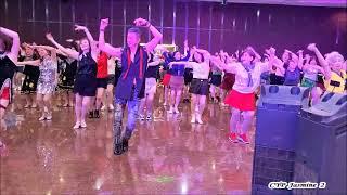 心上人  (Xin Shang Ren) - Line Dance (by Melvin Tan (MY) - Kickick Line Dance)