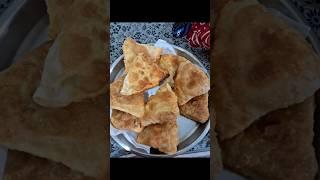 Shaam ki Chai ke sath chiken samosa poket# youtube short #breakfast