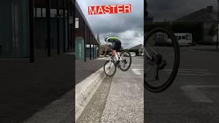 ARE U A BEGINNER OR A PRO CYCLIST? ‍️Follow my Channel #cycling #cyclisme #bike