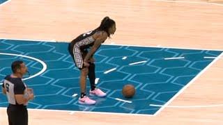 Ja Morant uses 30 seconds of game time without touching the ball vs Hornets 