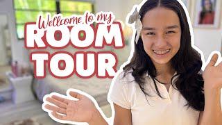 What's in my room? ‍️ 2024 ROOM TOUR!!!