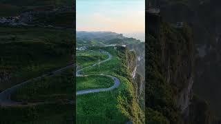 总要去一次 ”亚洲最大的桌山“，湖南八面山吧，观云海星空，吹自由的风。#八面山    #旅行推荐官