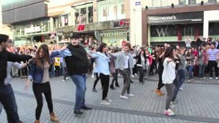 ZORBAS FLASH MOB-.mov