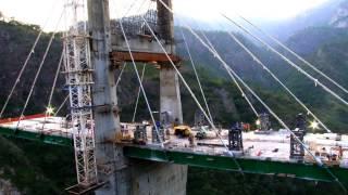 Venciendo el reto de la Sierra Madre Occidental, carretera Durango-Mazatlán