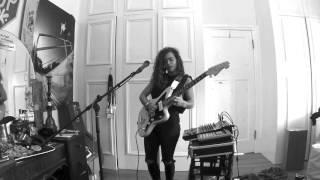 TASH SULTANA - NOTION (LIVE BEDROOM RECORDING)