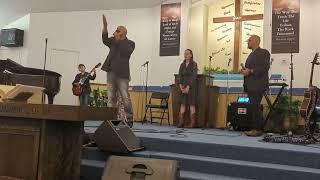 THE GIBBS FAMILY - SINGING "THE END OF THE AISLE"