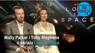 Molly Parker i Toby Stephens o Lost In Space