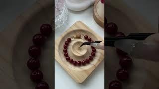 Red Rhyme! "Crimson Glass" bracelet making tutorial #beads  #braceletmaking