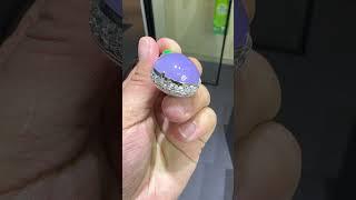 这件紫罗兰翡翠你认为是什么紫？喜欢翡翠的朋友们记得点关注哦，#紫罗兰翡翠 #赌石 #翡翠直播 #翡翠原石 #翡翠手镯  #翡翠 #天然翡翠 #翡翠手鐲 #古玉收藏 #jade