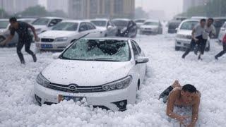 China now! Mega hail causes mass destruction in Fujian and Guangdong, countless cars destroyed