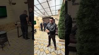 Юра нальет всем!