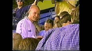 Danny Mills Signs For Leeds 99/00 Season