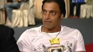 1  shoaib akhtar and shahrukh khan   YouTube