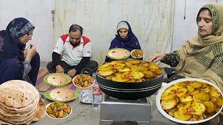 Village Life || Sham Ka Roti Salan Green Chili Aloo Katliyan Recipe Ke Sath || Irma's family vlog