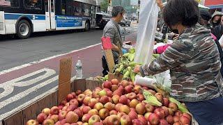 父亲节下雨玉米抢疯了纽约法拉盛真实拍摄难以置信