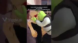 This Overt is already kissing with Shrek, he just doesn’t know it yet #shorts #dangerous