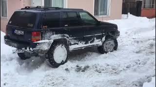 Jeep Grand Cherokee ZJ 5.2 V8 | Off Road | Sound | Straight Pipe | Snow | Jeep ZJ 5.9 Compilation