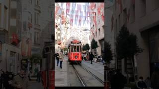 İstiklal. Самая популярная улица в Турции.