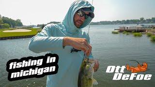 Fenton Lake Bass Fishing Michigan Buzz Bait Action!