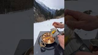 Dağda Sucuklu Çıtır Simit / cooking beef sausage bagel on the mountain