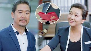 小三上位給妻子發婚禮請柬挑釁，殊不知妻子不是好惹的，1個舉動讓狗男女傾家蕩產！