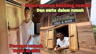 Sepil rumah dari luar sampai dalam.Buat pintu langsung pasang