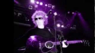 114  Ian Hunter   Good Man In A Bad Time 2000 with lyrics