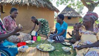 African village life #Cooking village food for lunch /Huge fish with Irish potatoes.