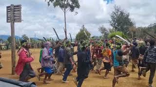 Tribal War Cry [ Southern Highlands, Papua New Guinea]