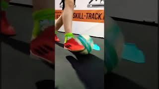 Дриблинг на беговой дорожке skill track #football #footbot #футбол 