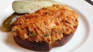 Tuna Melt - Hot Tuna and Cheese Sandwich