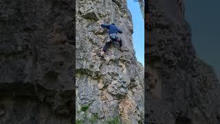 Naivete 6a+ lead sport climb at Faleza Zenovia Şuncuiuş