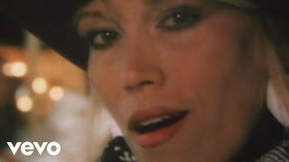 Amanda Lear - Solomon Gundie (Offical Video) (VOD)