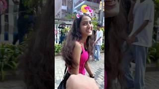 , uff kitni pyari hai yrr#randomgirl #random #shorts #youtubeshorts #girlreaction #viral #trend