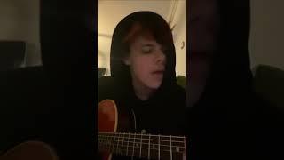 #yungblud playing guitar 