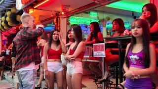 Walking Street Boom Boom Freelancers. Pattaya Nightlife 2024