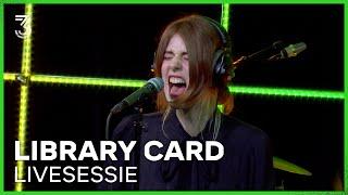 Library Card live met o.a 'Cognitive Dissonance' en 'Well, Actually' | 3FM Live Box | NPO 3FM