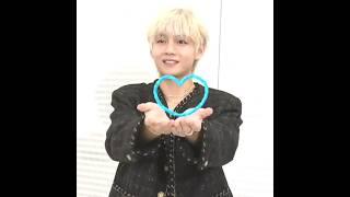 He is carrying Zip! He is so cute  #taehyung #bts #v