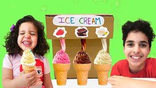 Sami And Amira Play Ice Cream Machine & Fruit Smoothies