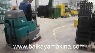 Tennant T7 Binicili Yer Yıkama Makinası / Temizlik Makinası - Balkaya Makina