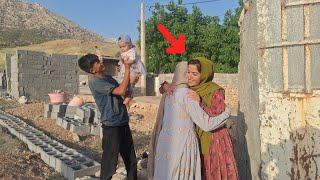 Javad's meeting with Elham and Sogol