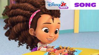 Kindergarten: The Musical "Perfect Picture of Me" Song  | @disneyjr