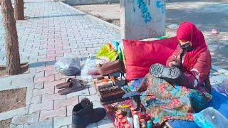 help to poor people کمک به نیازمندان