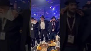 chabad Rabbis singing ANI MAMMIN at the International Shluchim Convention. #jewish