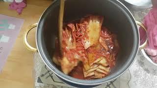 Korean Braised Kimchi & Pork rib (Kimchijjim 김치찜)recipe