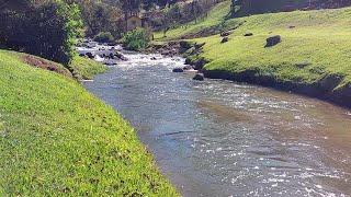 LINDA CHÁCARA MOBILIADA com rio de águas cristalinas, um sonho de propriedade em Sapucaí Mirim/MG