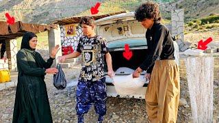 Zulfa's nomadic life, Yousef's efforts to build a kitchen in Ramin's absence