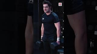 Phil Dunster vs. Bulgarian Split Squats 