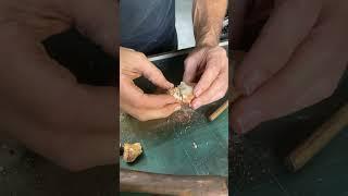 Kalgoorlie Western Australia Gold. Cracking open quartz. #nugget #minelab #feelsgood