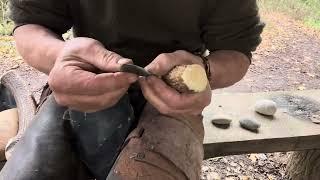 Flint Knapping and Blade core technology